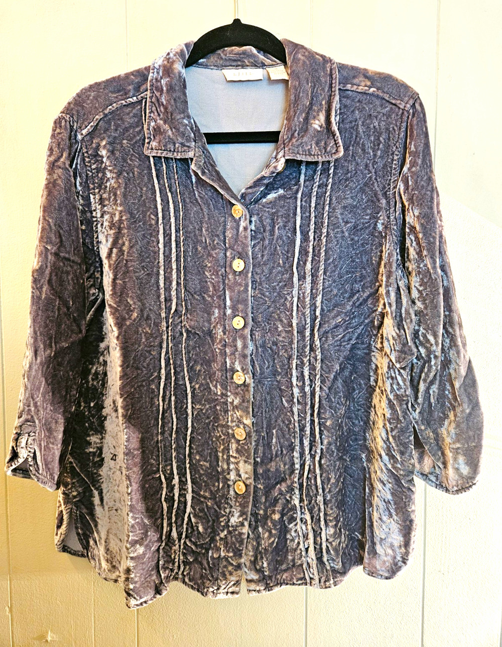 J. Jill Size M Gray Velour Rayon Solid Collared 3/4 Sleeve Button-Up Blouse